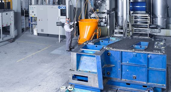 Outstanding damping and thermal stability: EPUMENT Mineral Casting Outstanding damping and thermal stability: EPUMENT Mineral Casting